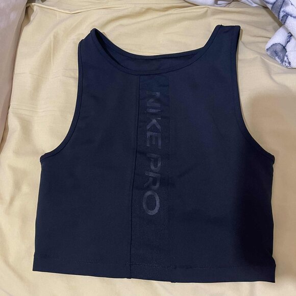 Nike Pro Cropped Tank - Picture 8 of 9